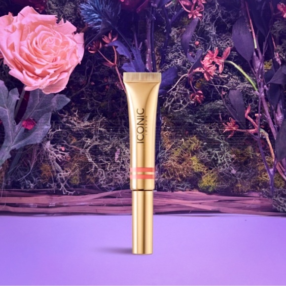 NEW Iconic London Cloud Kiss Matte Lip Mousse - Full Size, NIB UNDRESSED - Picture 6 of 17